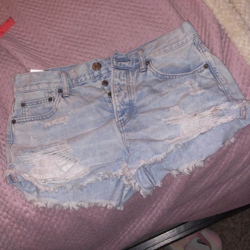 American Eagle Light Wash Denim Shorts